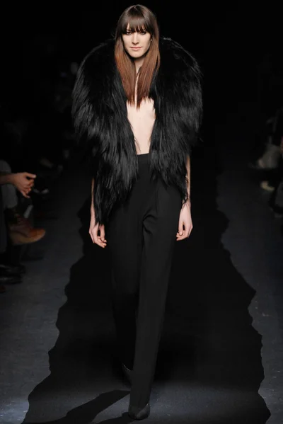 Look 36